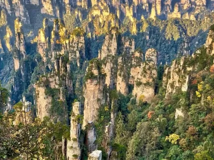 Шанхай и Чжанцзяцзе: мегаполис будущего и мир парящих скал