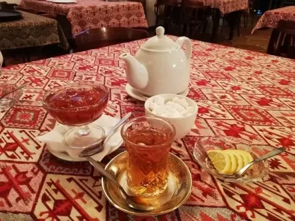 Между вином и пламенем: тур Грузия + Азербайджан на Новый год