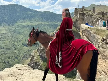 Старый Гоор (Язык Тролля) и Карадахская теснина