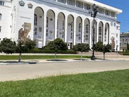 Город у моря Махачкала