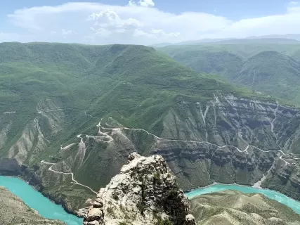 Алые узоры Дагестана. Тур на цветение горных маков