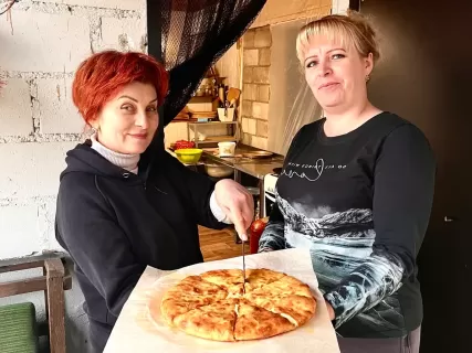 Кулинарный мастер- класс по приготовлению осетинских пирогов у подножья храма 10 века