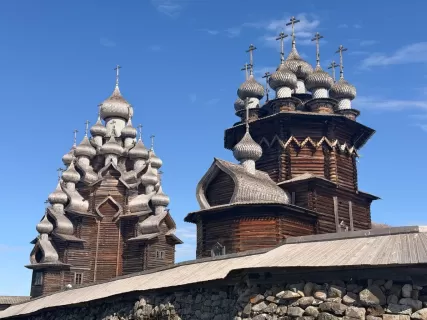 4 Жемчужины Карелии: Рускеала, Валаам, Кижи, Юканкоски - 4 дня. Домики на берегу.