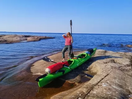 Ладожские шхеры — активный отдых в Карелии: морские каяки на острове Кильпола