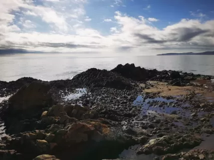 Мыс Менапуцы: Там, где Охотское море встречает небо.